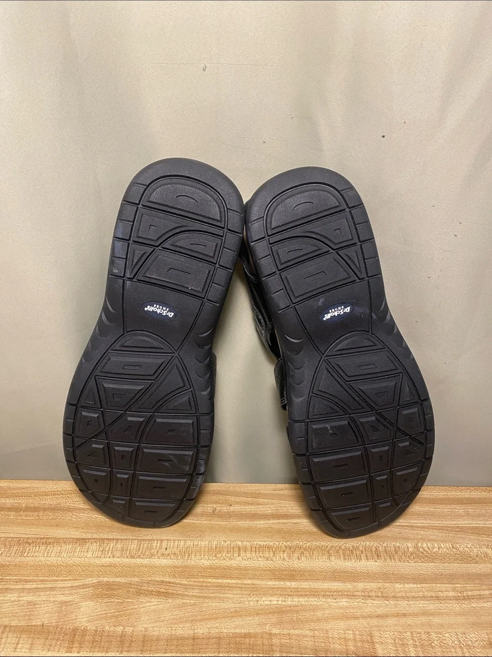 Dr. Scholl's Men's Gaston Fisherman Sandals Black Leather Closed Toe 13M NWOT